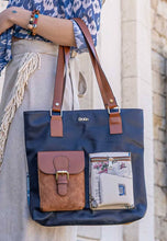 Cargar imagen en el visor de la galería, MULTI POCKET BAG <br> Paperflower