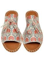 Cargar imagen en el visor de la galería, PINE <br> Carnation