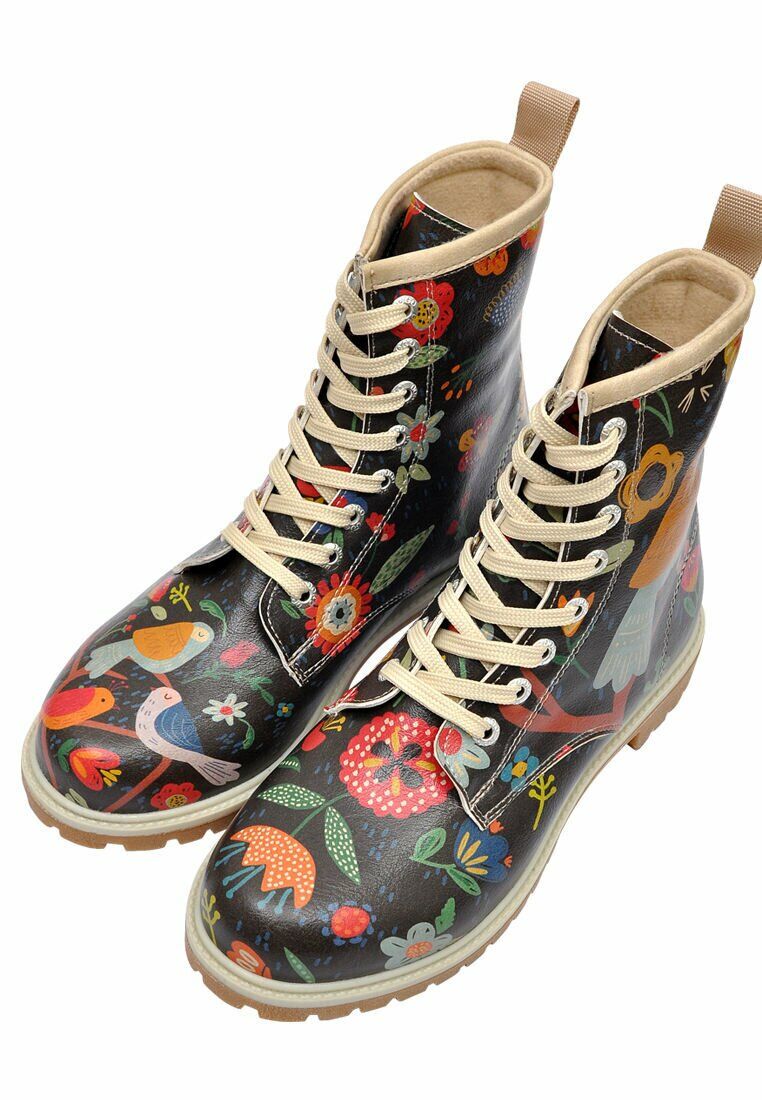 LONG BOOTS <br> Flowers and Birds koi